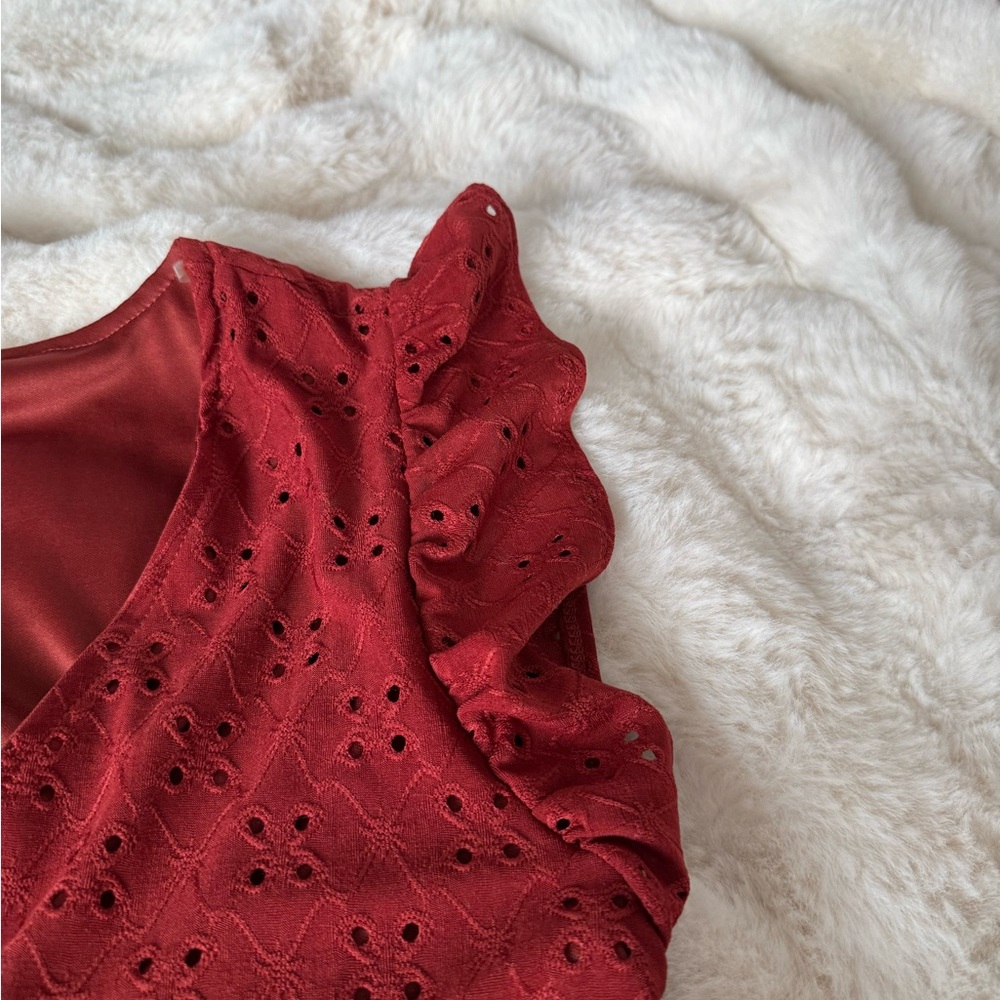 Entro Rust Red Garment with Soft Texture - Picture 3 of 6